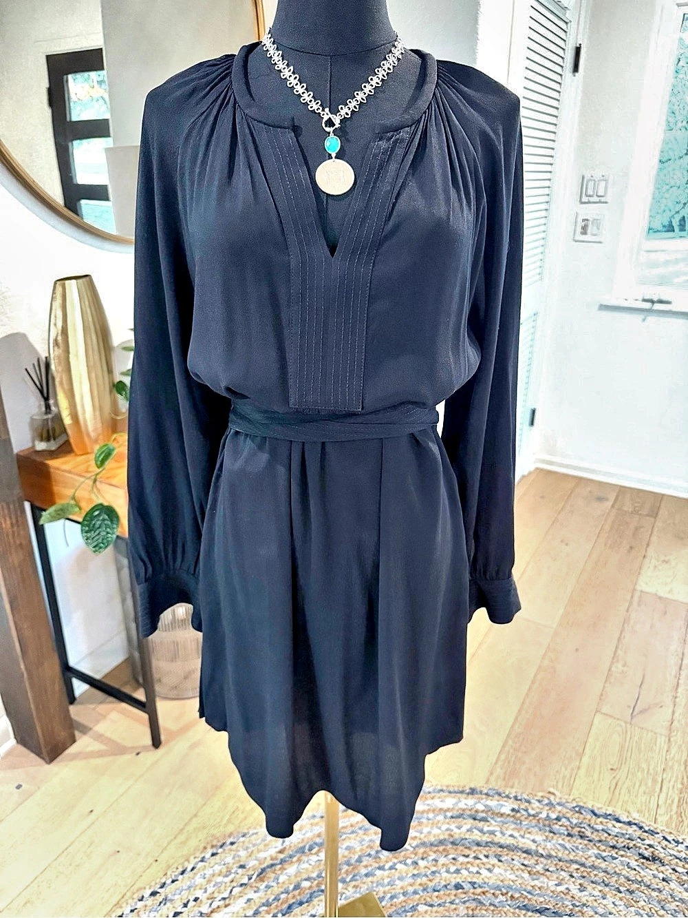 Banana Republic Black Long Sleeve Mini Dress Like New Size 4 Viscose and Fully L